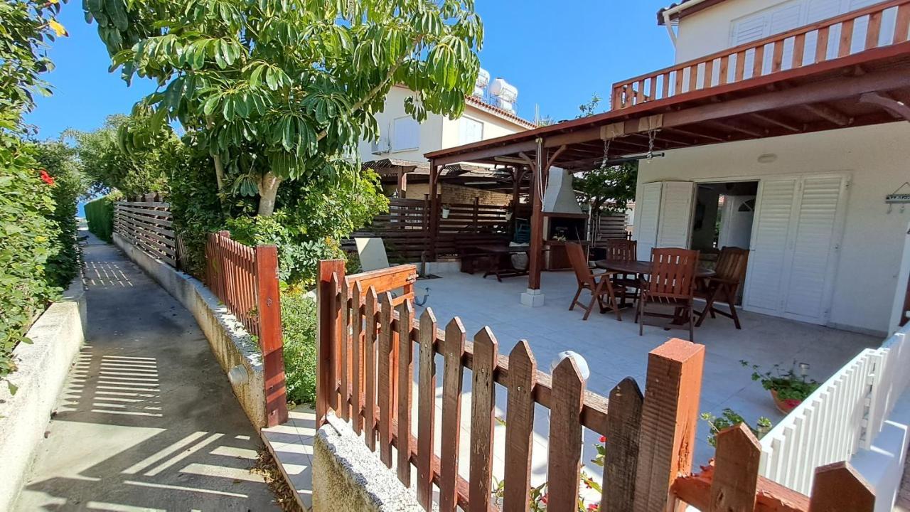 Апартаменты Relaxing Seaside Manors Ларнака Экстерьер фото